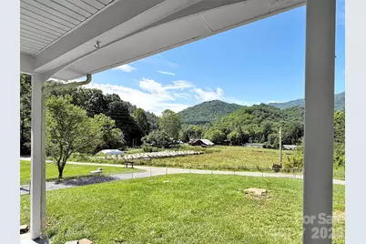 70 Iris Lane, Canton, NC 28716 - Photo 29