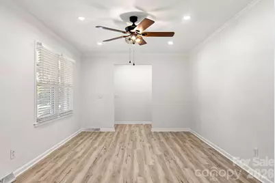 7030 Delta Lake Drive, Charlotte, NC 28215 - Photo 7