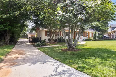 7030 Delta Lake Drive, Charlotte, NC 28215 - Photo 3