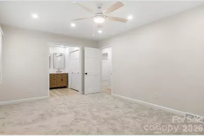 7030 Delta Lake Drive, Charlotte, NC 28215 - Photo 29