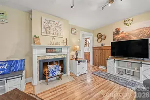3748 Camp Stewart Rd, Charlotte, NC 28215 - Photo 9