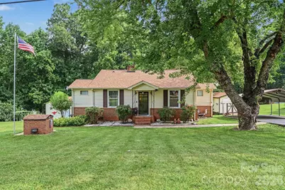 3748 Camp Stewart Road, Charlotte, NC 28215 - Photo 1