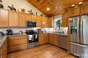 39 Maplewood Dr, Maggie Valley, NC 28751 - Photo 11