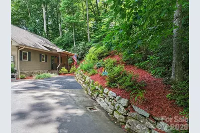39 Maplewood Drive, Maggie Valley, NC 28751 - Photo 3