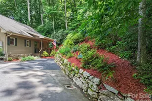 39 Maplewood Dr, Maggie Valley, NC 28751 - Photo 3