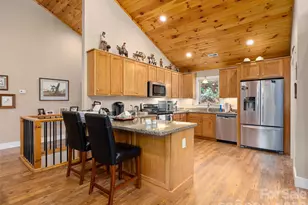39 Maplewood Dr, Maggie Valley, NC 28751 - Photo 9