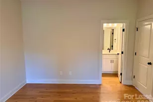 521 N Linwood Ave, Charlotte, NC 28216 - Photo 15