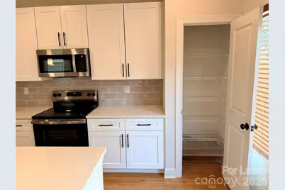 521 N Linwood Avenue, Charlotte, NC 28216 - Photo 11