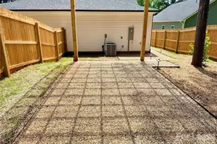 521 N Linwood Ave, Charlotte, NC 28216 - Photo 33