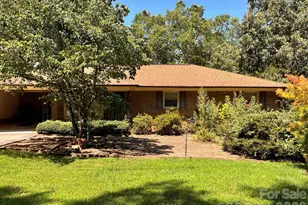 410 Thompson Street S, Stanley, NC 28164 - Photo 23