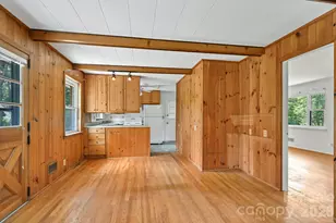 720 Mergans Ln, Hendersonville, NC 28791 - Photo 3