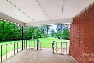 720 Mergans Ln, Hendersonville, NC 28791 - Photo 9