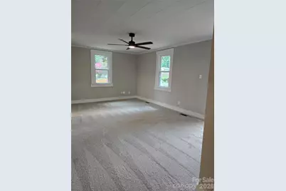 1729 Lakeview Drive, Statesville, NC 28677 - Photo 3