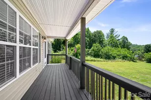 1470 Bear Creek Rd, Bakersville, NC 28705 - Photo 21