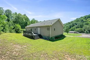 1470 Bear Creek Rd, Bakersville, NC 28705 - Photo 25