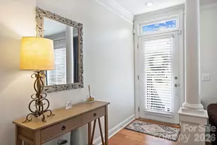 1144 Hampton Gardens Ln, Charlotte, NC 28209 - Photo 3