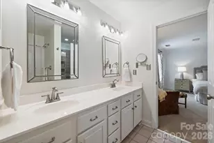 1144 Hampton Gardens Ln, Charlotte, NC 28209 - Photo 31