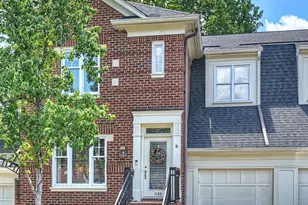 1144 Hampton Gardens Ln, Charlotte, NC 28209 - Photo 1