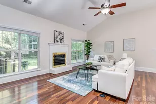 7024 Passeres Ct, Charlotte, NC 28215 - Photo 11