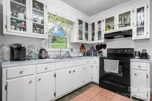 5149 Bloomfield Estate, Granite Falls, NC 28630 - Photo 5