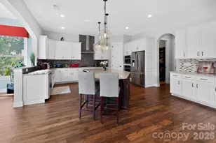 1016 Kara Ct, Matthews, NC 28104 - Photo 3