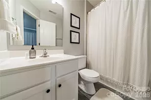 419 Hurston Circle, Charlotte, NC 28208 - Photo 9