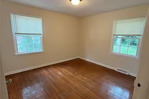 137 Sleepy Hollow Rd, Charlotte, NC 28217 - Photo 15