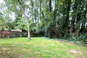 137 Sleepy Hollow Rd, Charlotte, NC 28217 - Photo 17