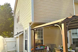 9026 Shenington Pl, Charlotte, NC 28216 - Photo 3