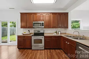 12821 Silvaire Farm Rd, Charlotte, NC 28278 - Photo 13