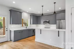 34 Fern St, Asheville, NC 28803 - Photo 11