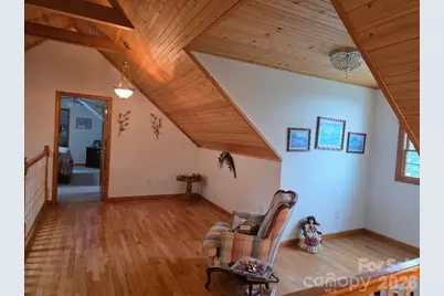 225 White Oak Road, Burnsville, NC 28714 - Photo 17