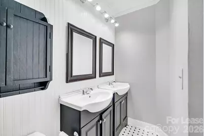 1210 Mendenhall Court, Charlotte, NC 28211 - Photo 31