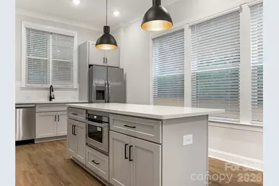 428 Woodvale Place, Charlotte, NC 28208 - Photo 11