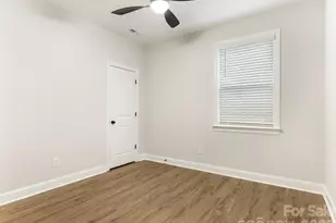 428 Woodvale Pl, Charlotte, NC 28208 - Photo 25