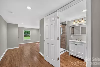 620 10th Street Boulevard NW, Hickory, NC 28601 - Photo 17
