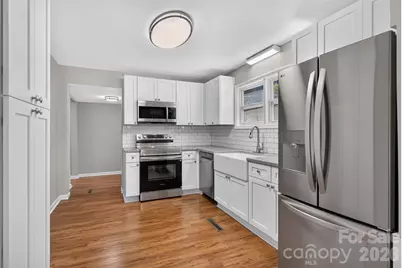 620 10th Street Boulevard NW, Hickory, NC 28601 - Photo 9
