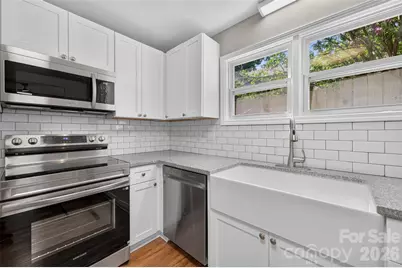 620 10th Street Boulevard NW, Hickory, NC 28601 - Photo 7