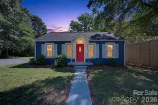 620 10th St Blvd NW, Hickory, NC 28601 - Photo 1