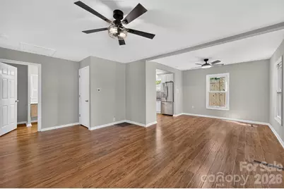 620 10th Street Boulevard NW, Hickory, NC 28601 - Photo 5