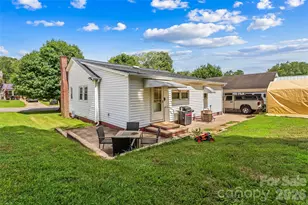 208 Shuping St, Morganton, NC 28655 - Photo 17