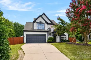 6634 Bells Mill Dr, Charlotte, NC 28269 - Photo 1