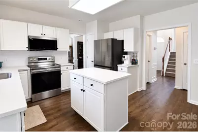 6634 Bells Mill Drive, Charlotte, NC 28269 - Photo 11