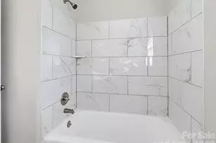 1420 Rollingwood Dr, Charlotte, NC 28217 - Photo 5