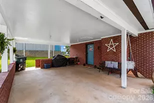 691 Central St, Hudson, NC 28638 - Photo 15