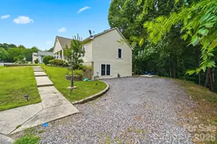 12017 Baywoods Dr, Tega Cay, SC 29708 - Photo 3