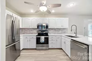 12017 Baywoods Dr, Tega Cay, SC 29708 - Photo 11