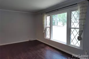 5812 Donegal Dr, Charlotte, NC 28212 - Photo 7
