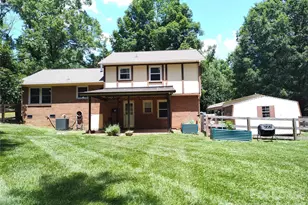 5812 Donegal Dr, Charlotte, NC 28212 - Photo 25
