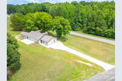 2136 W Nc 150 Highway, Lincolnton, NC 28092 - Photo 33